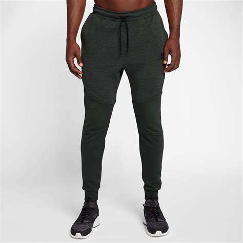 goedkoop nike tech|Nike tech fleece joggers.